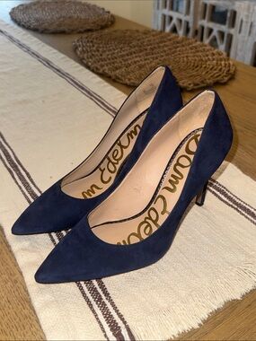Sam Edelman Navy Suede Pointed Toe Pumps